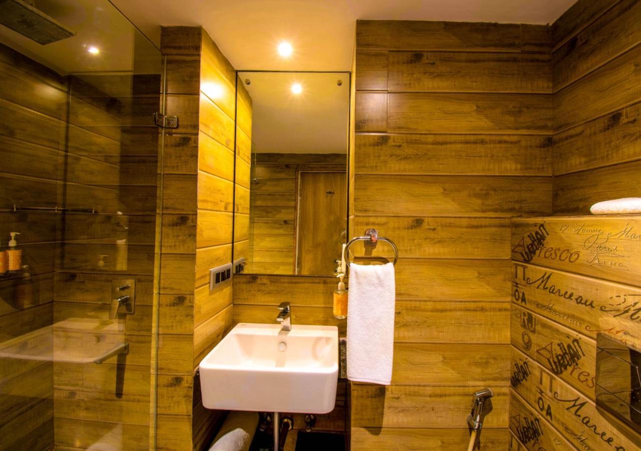 Bloom Hotel - Gachibowli Hyderabad Exterior foto
